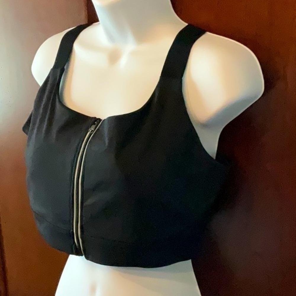 Peace Love World Front Zipper Black‎ Sports Bra
